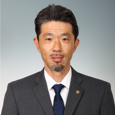 強化育成本部長 丹治 祥庸の写真を紹介