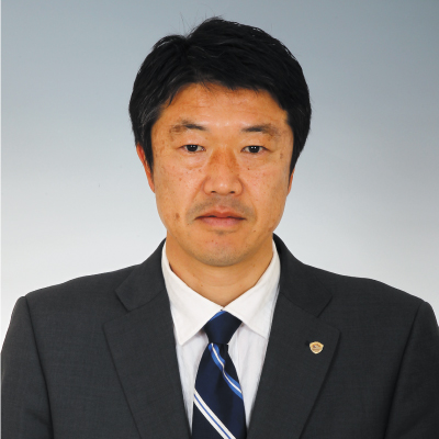 レディース指導者養成担当部長 兼 レディースアカデミーダイレクター 山路 嘉人の写真を紹介