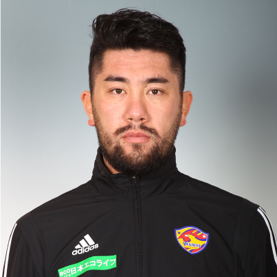 トレーナー 新山　圭祐の写真を紹介