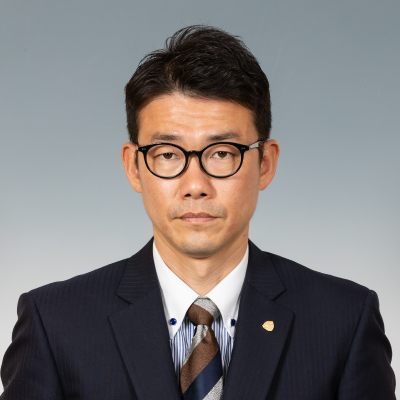 強化担当 金　柄杉の写真を紹介