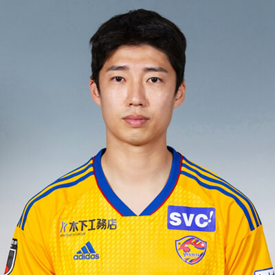 FW ホ ヨンジュンの写真を紹介