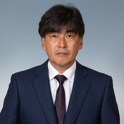 監督 堀 孝史の写真を紹介