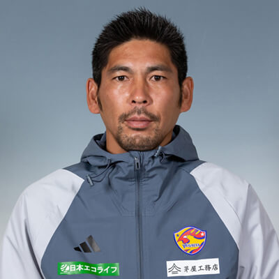 コーチ 村上 和弘の写真を紹介