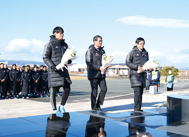 写真紹介 選手被災地訪問の様子