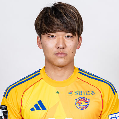 FW 小林 心の写真を紹介