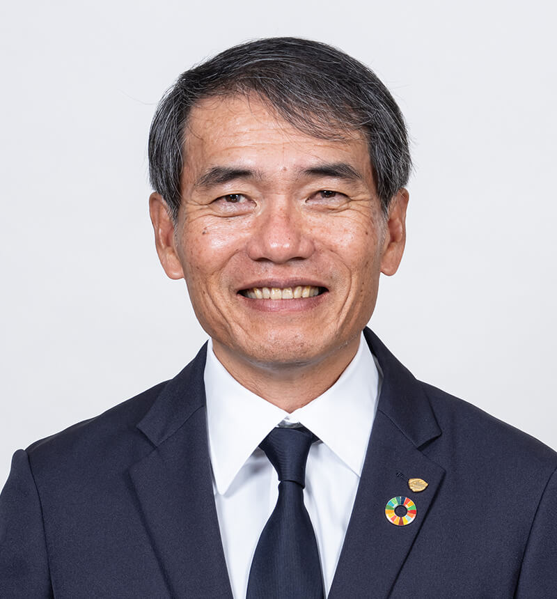 監督 森山 佳郎の写真を紹介