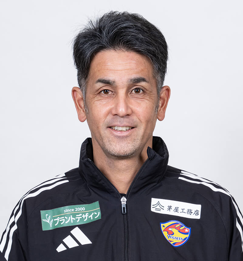 ヘッドコーチ 片渕 浩一郎の写真を紹介