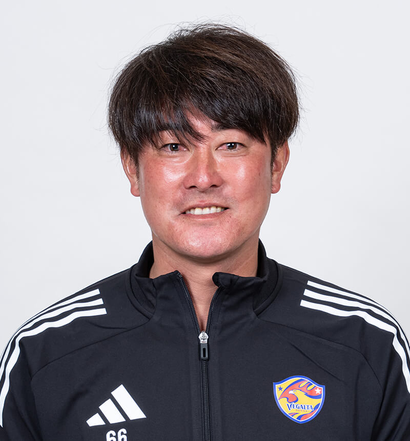 コーチ 中原 貴之の写真を紹介